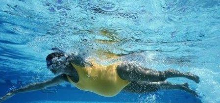 孕妇常游泳 孩子易得湿疹和哮喘
